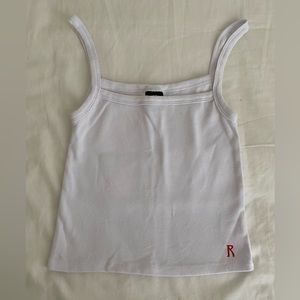 Baby Tanks white from Realisation par